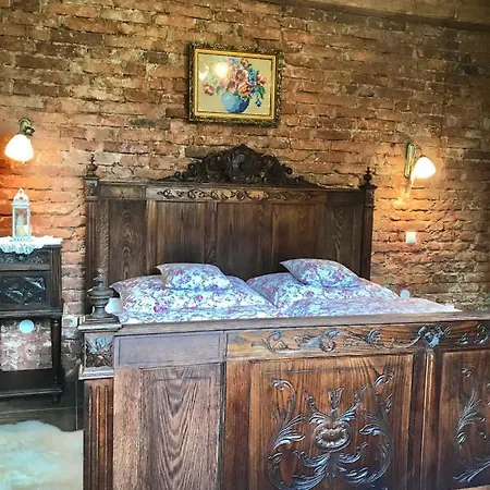 Quarto em Acomodações Particulares Remi